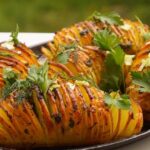 Печени Hasselback картофи с чесън