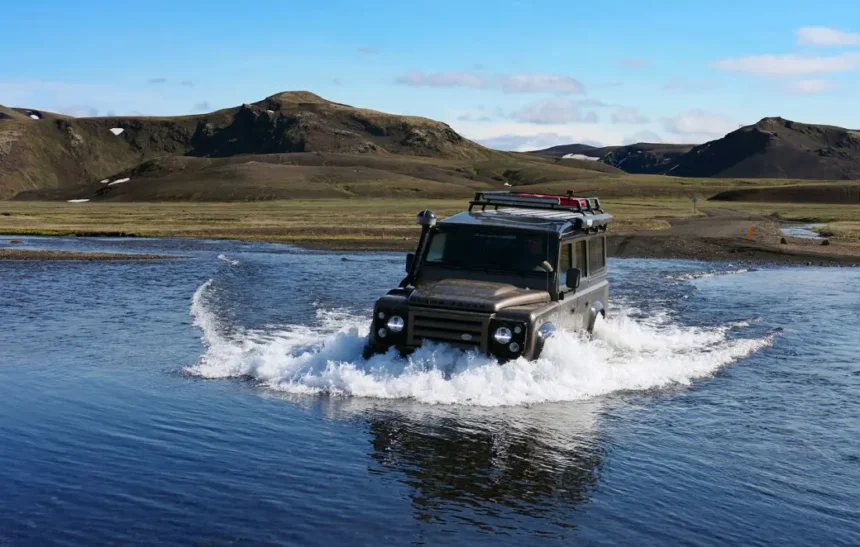 Land Rover възроди легендарния Defender